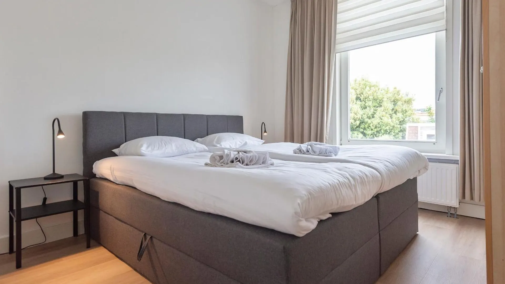 Villa Harry With Private Parking Zandvoort Holland